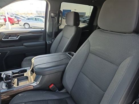 Certified 2025 Chevrolet Silverado 1500 RST AWD/4WD image 15