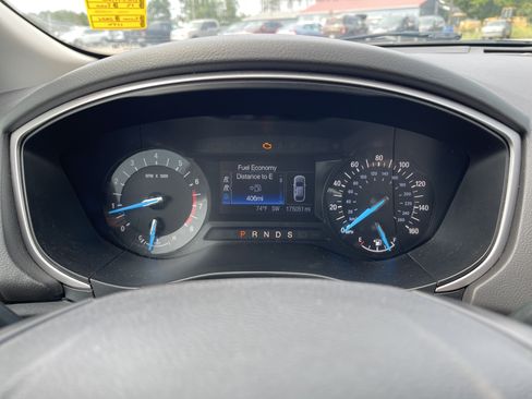 Used 2013 Ford Fusion SE FWD image 16