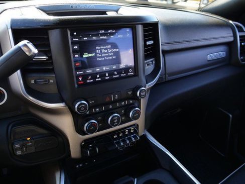 Used 2019 RAM 2500 Laramie w/ Black Appearance Package image 11