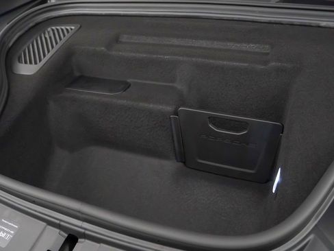 New 2025 Porsche Macan Turbo Electric image 15