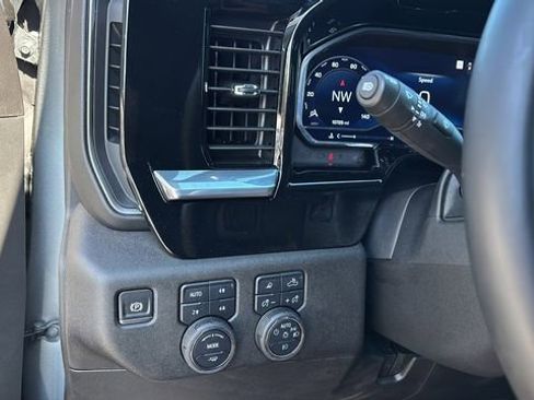 Used 2025 Chevrolet Silverado 2500 LTZ w/ LTZ Plus Package image 18