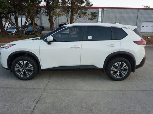 Used 2023 Nissan Rogue SV image 17