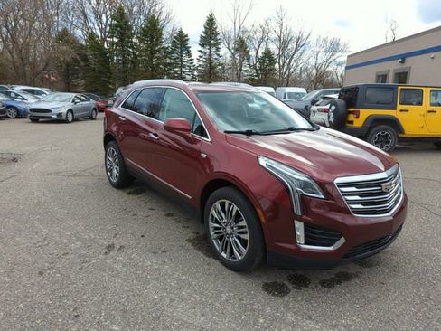 Used 2017 Cadillac XT5 Premium Luxury w/ LPO, Wheel Lock Package FWD image 7