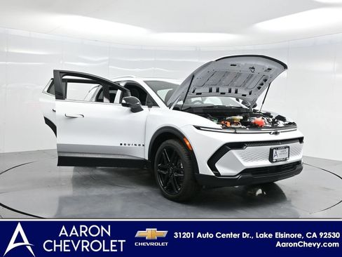 New 2026 Chevrolet Equinox EV LT w/ LPO, Blackout Package AWD/4WD image 47