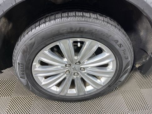 Used 2022 Ford Explorer King Ranch w/ Technology Package image 15