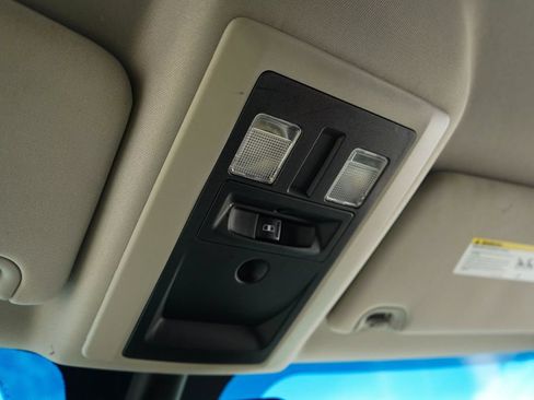 Used 2015 RAM 1500 Classic SLT RWD image 12