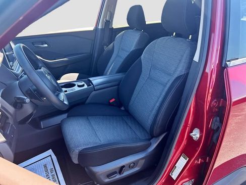 Used 2021 Nissan Rogue SV AWD/4WD image 27