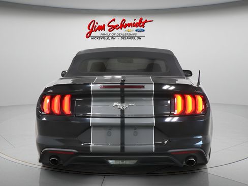 Used 2019 Ford Mustang Premium RWD image 5