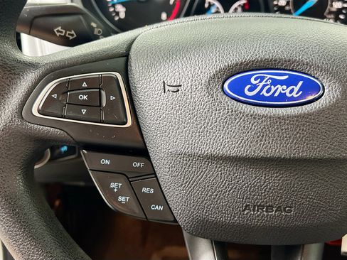 Used 2015 Ford Focus SE image 18