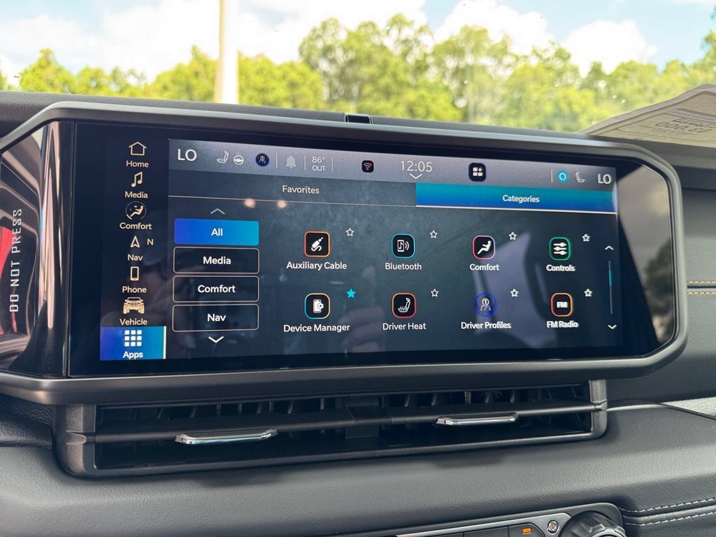New 2025 Jeep Wrangler Unlimited Sahara AWD/4WD image 30
