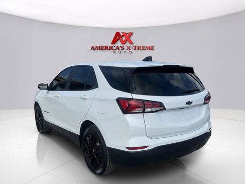 Used 2023 Chevrolet Equinox LS w/ LS Convenience Package FWD image 4