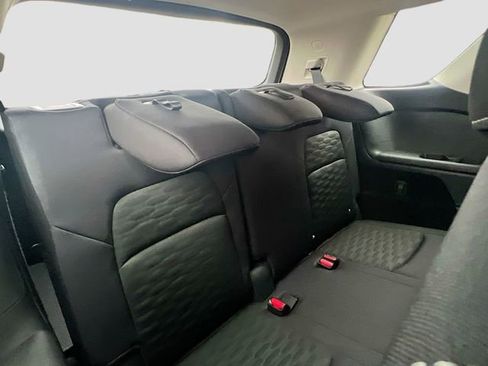 New 2026 Nissan Pathfinder SV image 34