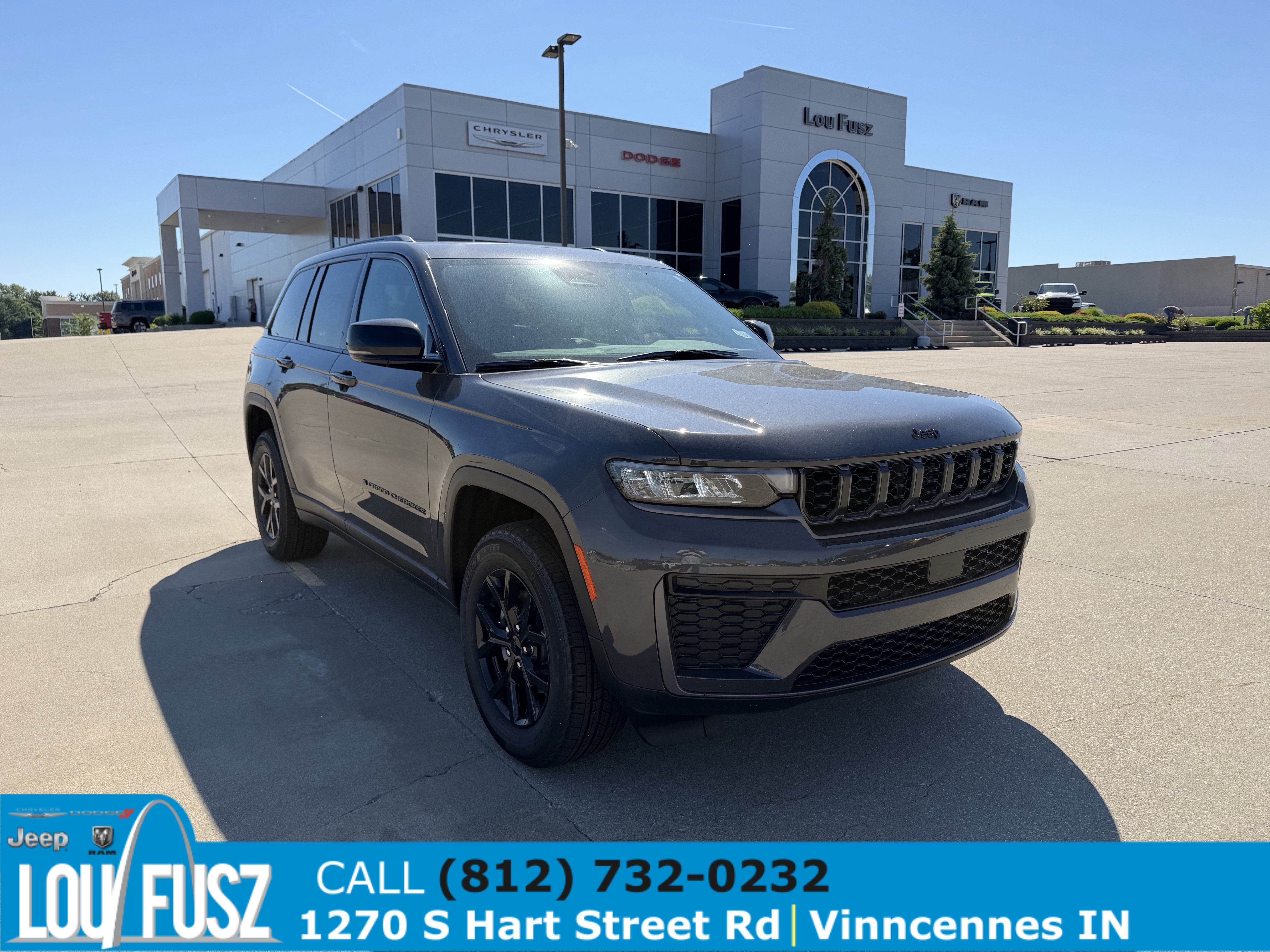 New 2026 Jeep Grand Cherokee Altitude AWD/4WD image 1