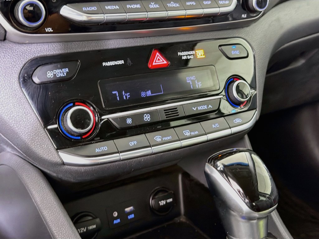 Used 2018 Hyundai Ioniq Blue FWD image 19