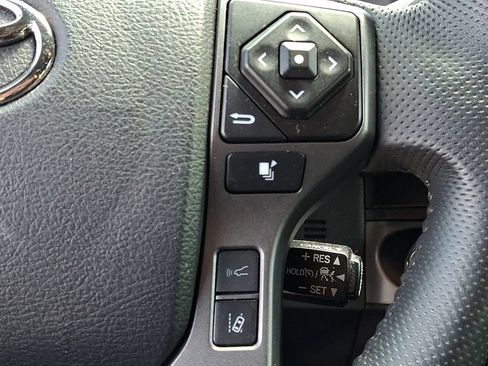 Certified 2023 Toyota Tacoma TRD Sport AWD/4WD image 24