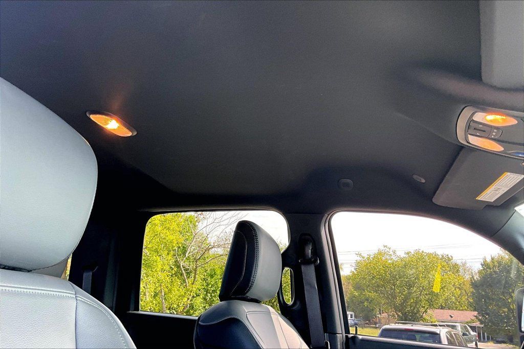 Used 2025 RAM 2500 Tradesman w/ Chrome Appearance Group AWD/4WD image 19