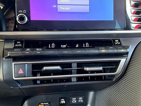 Used 2025 Toyota Camry SE image 22