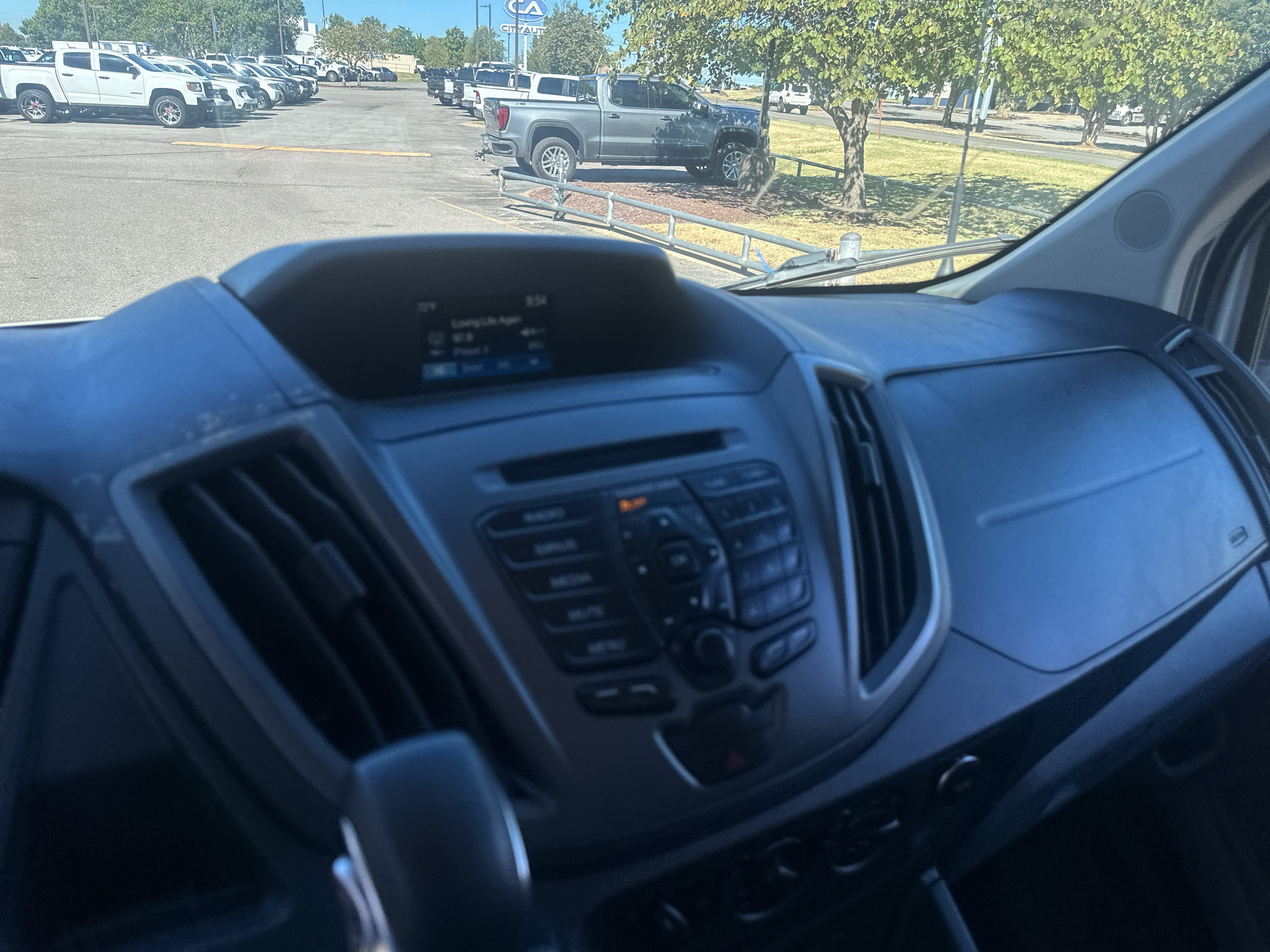Used 2019 Ford Transit 150 148 Medium Roof RWD image 19