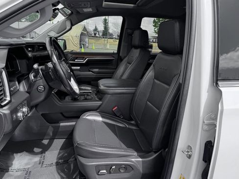 Used 2023 GMC Sierra 1500 Denali w/ Technology Package AWD/4WD image 10