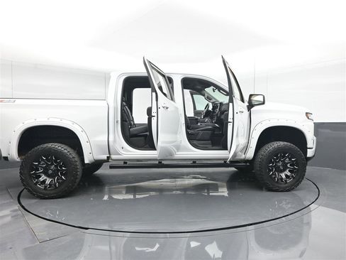 Used 2019 Chevrolet Silverado 1500 RST w/ All-Star Edition image 39
