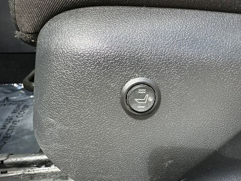 Used 2023 Toyota RAV4 LE image 31