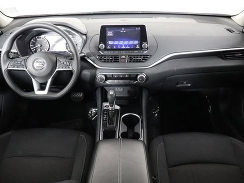 Used 2021 Nissan Altima 2.5 SV FWD image 13
