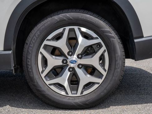 Used 2024 Subaru Forester Premium AWD/4WD image 29