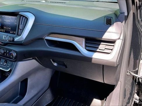 Used 2019 GMC Terrain SLE w/ Driver Convenience Package AWD/4WD image 18
