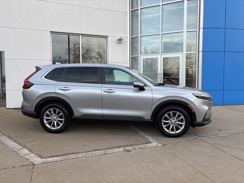 Used 2023 Honda CR-V EX image 7