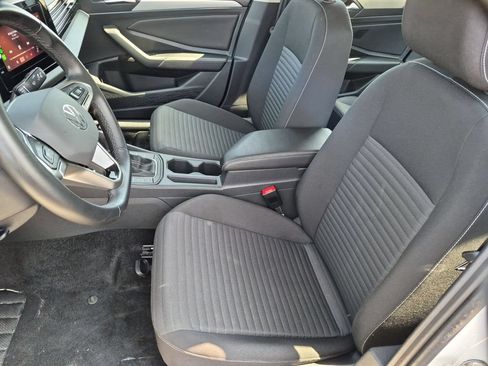 Used 2025 Volkswagen Jetta S FWD image 25