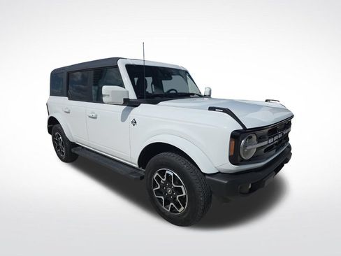 Used 2024 Ford Bronco Outer Banks AWD/4WD image 41