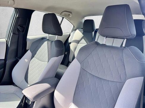 Certified 2022 Toyota Corolla LE image 16