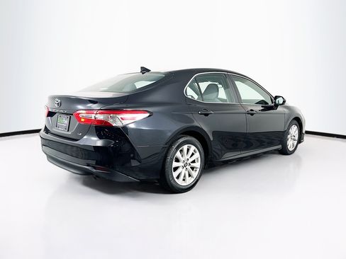 Used 2019 Toyota Camry LE FWD image 9