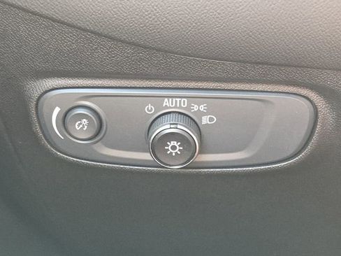 Certified 2019 Chevrolet Equinox LT AWD/4WD image 12