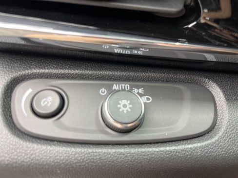 New 2026 Buick Envista Sport Touring w/ Convenience I Package image 11