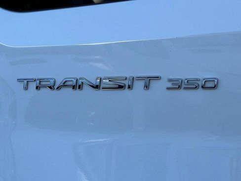 Used 2018 Ford Transit 350 XLT image 12