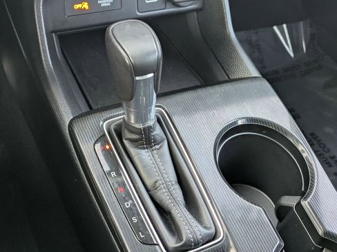 Certified 2024 Honda Civic EX image 17