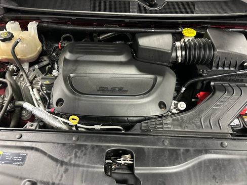 Used 2019 Chrysler Pacifica Limited w/ S Appearance Package FWD image 27