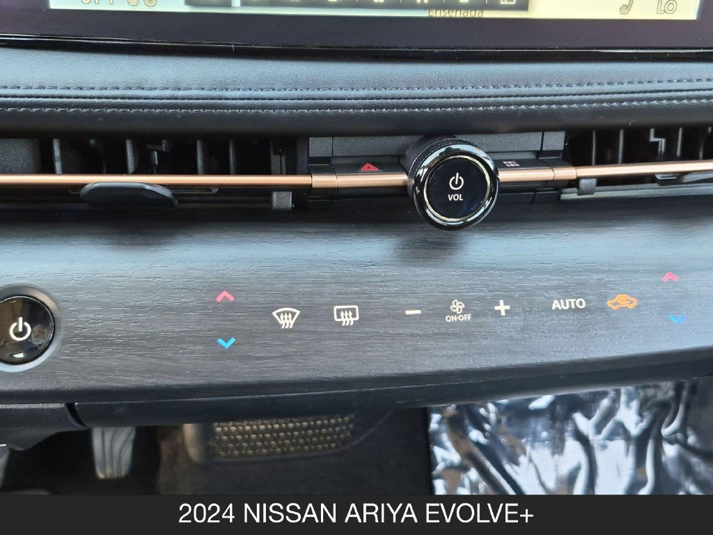 Used 2024 Nissan Ariya AWD image 24