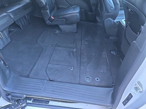 Used 2025 Chrysler Pacifica Select image 79