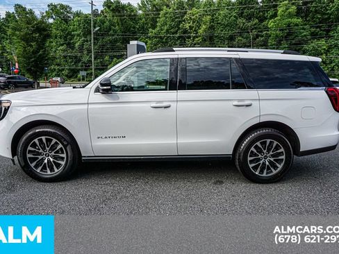 Used 2025 Ford Expedition Platinum AWD/4WD image 6