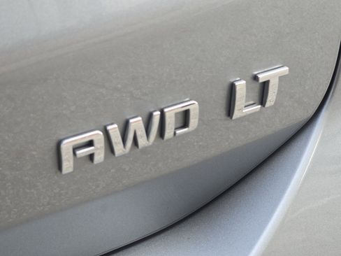 Used 2024 Chevrolet Equinox LT AWD/4WD image 15