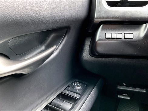 Used 2025 Lexus UX 300h FWD image 36