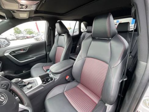 Used 2024 Toyota RAV4 XSE AWD/4WD image 18