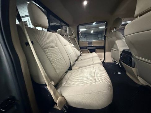 Used 2019 Ford F250 XLT w/ XLT Premium Package image 30