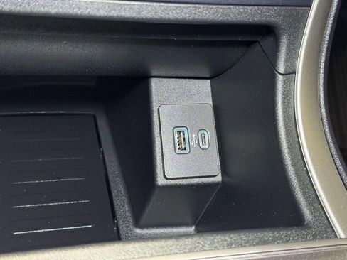 Used 2023 Ford Edge SEL w/ Convenience Package image 13