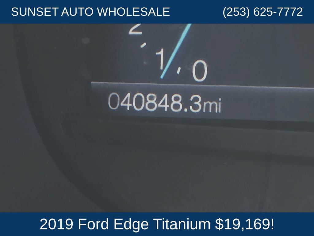 Used 2019 Ford Edge Titanium w/ Cold Weather Package AWD/4WD image 31
