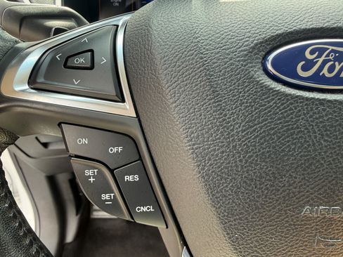 Used 2017 Ford Edge SEL w/ Equipment Group 201A FWD image 24