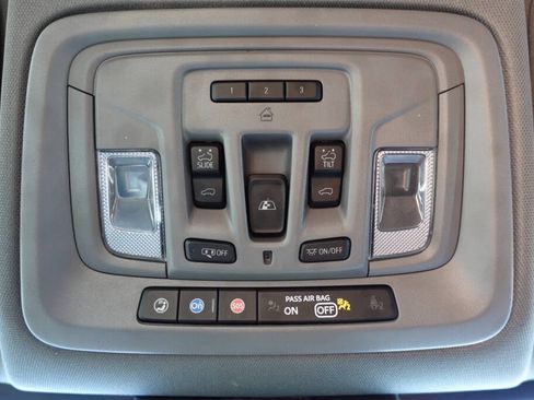 Used 2023 GMC Sierra 1500 Denali w/ Denali Reserve Package AWD/4WD image 59