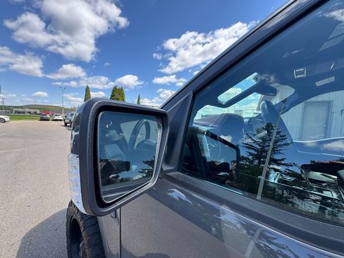 Used 2021 Ford F150 4x4 SuperCrew image 18